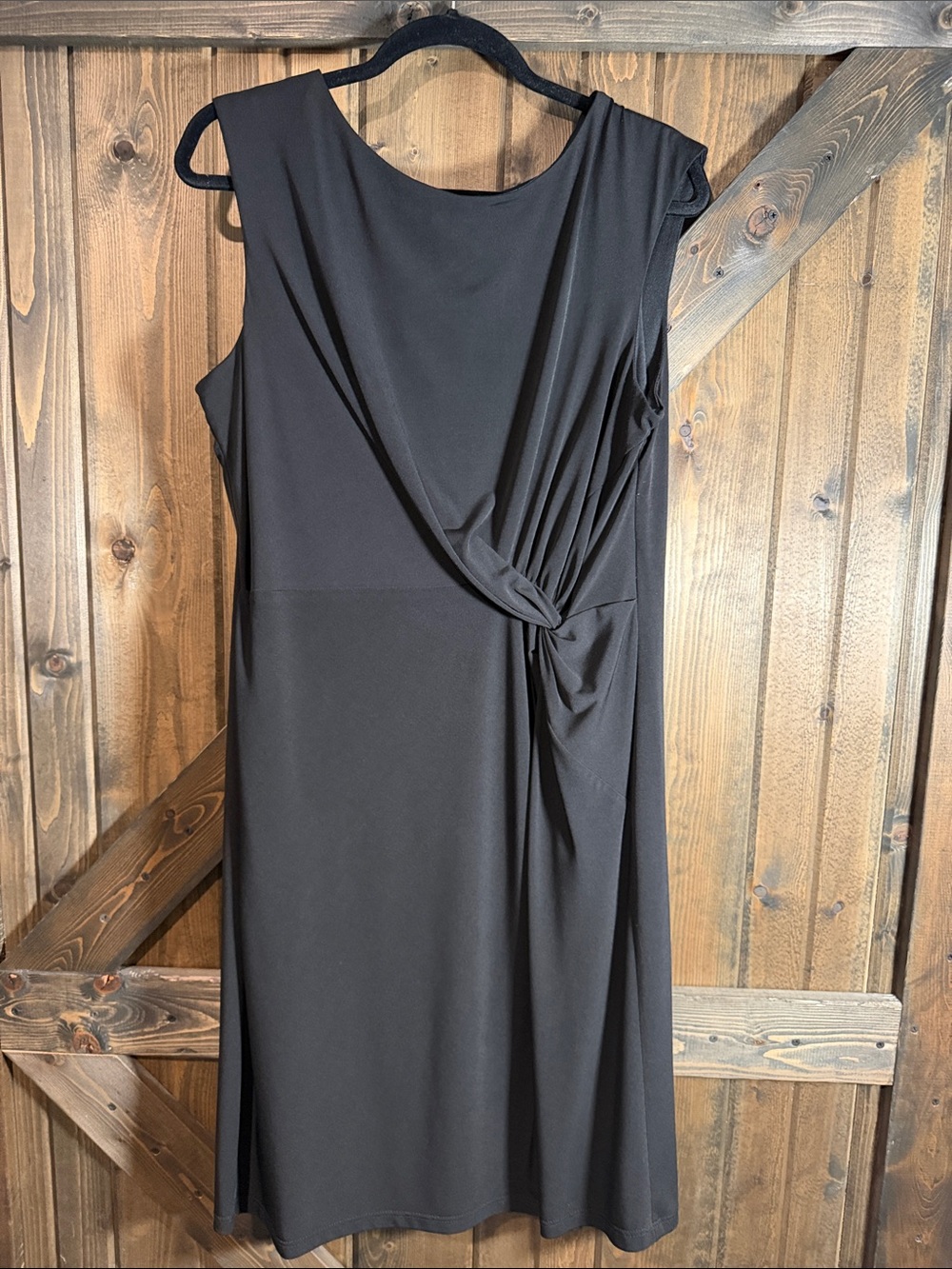 Sleeveless Black Knot-Waist Sheath Dress